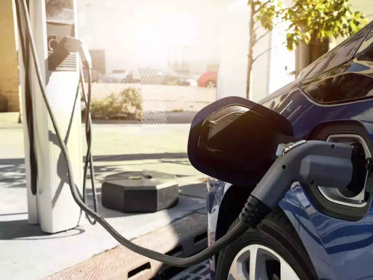 新能源充電樁市場發展與政策環境