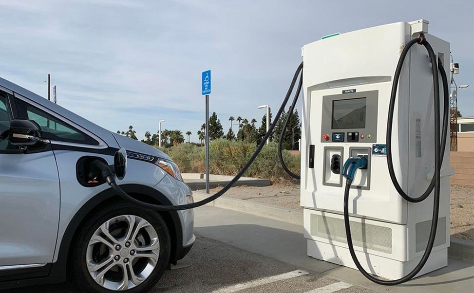 新能源充電樁，重塑未來(lái)交通能源結(jié)構(gòu)的核心力量