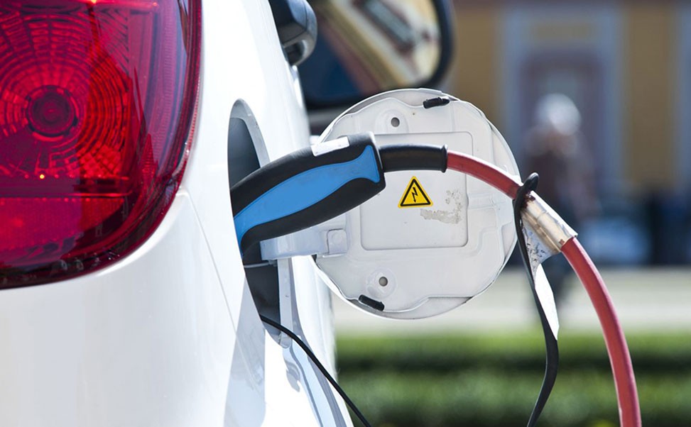 對電動汽車充電樁加盟進行風險評估